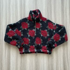 Hollister Cropped Rose Sherpa Pullover Black XS